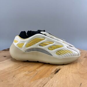 Adidas Yeezy 700 V3 Kids Size‎ 3.5 Shoes 'Safflower' Sneakers Yellow G54854  NEW